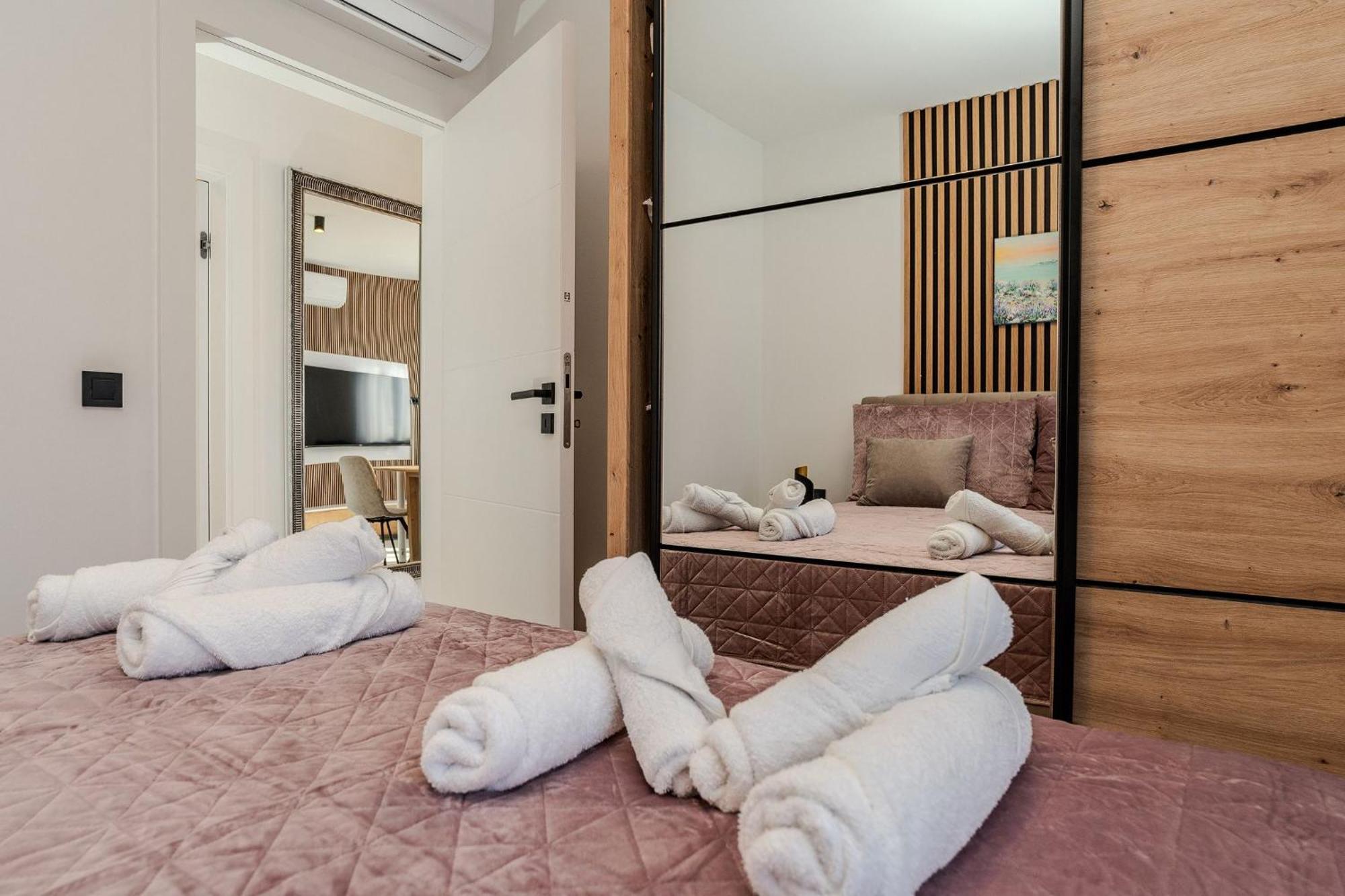 Apartment La E Bella